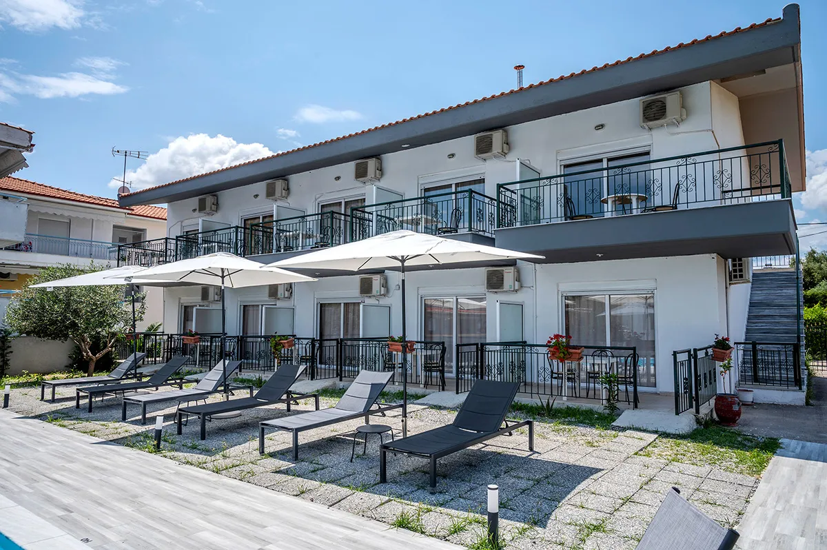 Tiara Holidays - Maritina Studios - spoljašnji izgled